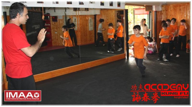 Kung Fu Bambini Academy Italia di Sifu Salvatore Mezzone Wing Tjun Ving Tsun Chun cinene artimarziali tradizionali e sport da combattimento Caserta accademia nazionale (8)